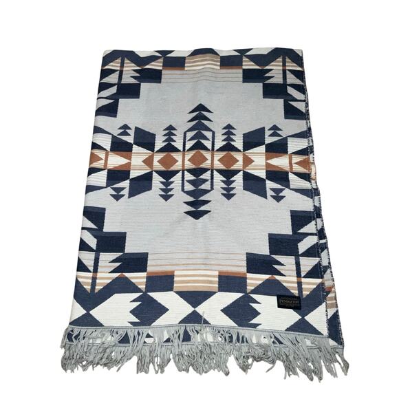 Pendelton Grey, Blue And Brown Desert Dawn Blanket Size 67.5 X 50 - Picture 3 of 3